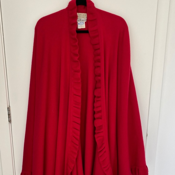 BERK Burlington Arcade Red Cape - Picture 2 of 5